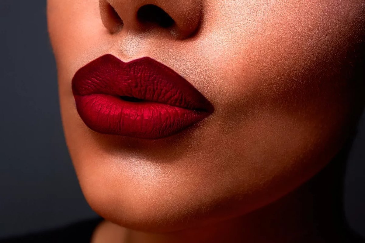 Красивые сочные губы
