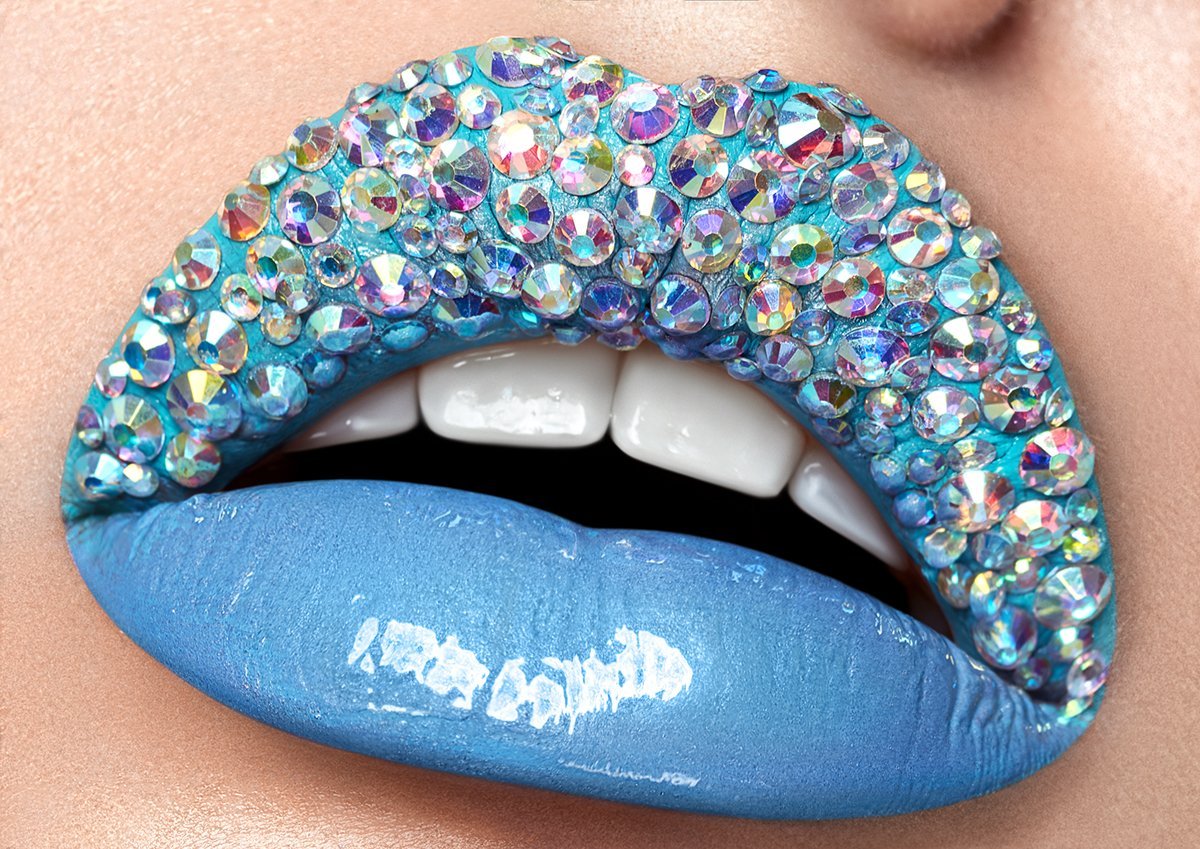 Разноцветные губы