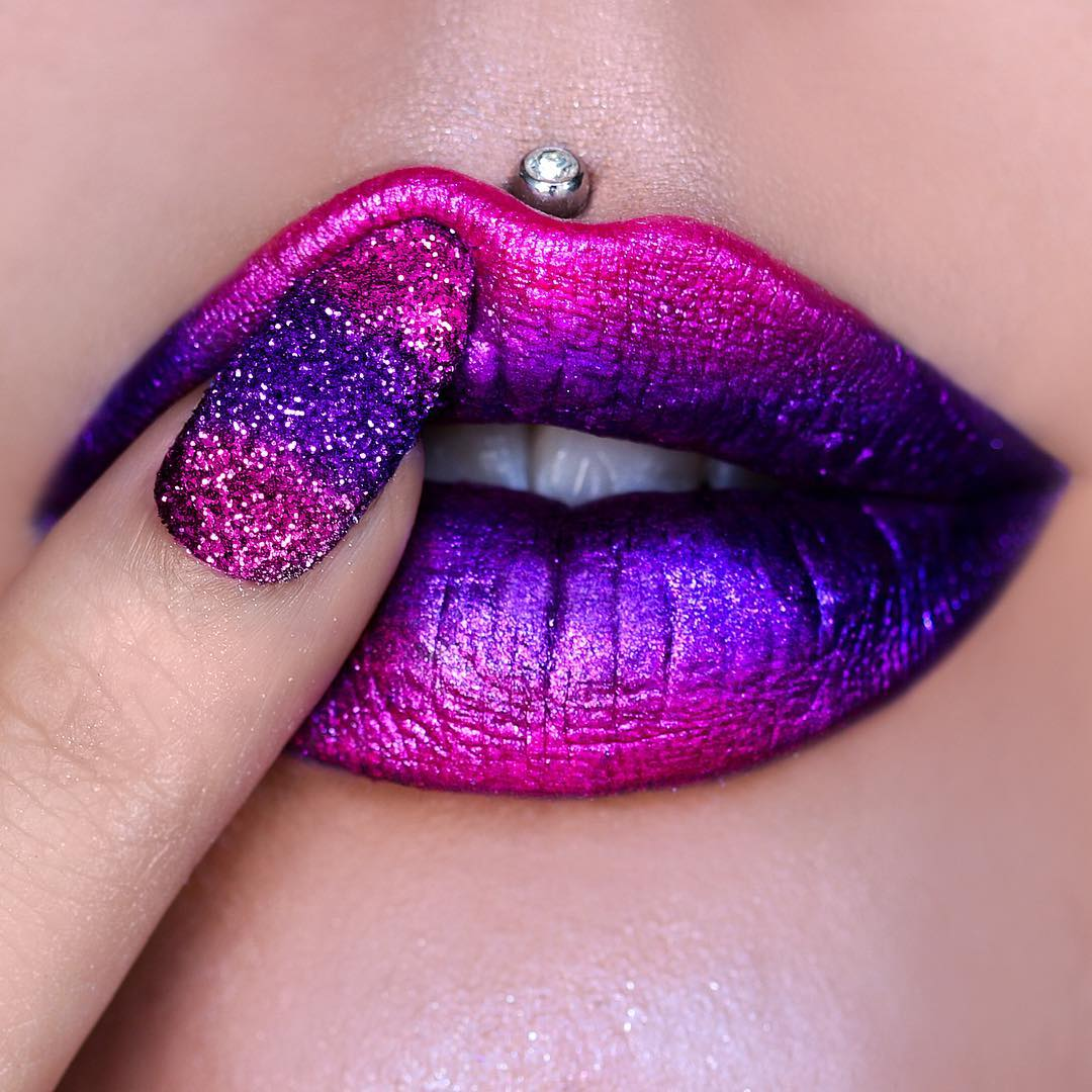 Необычная помада на губах