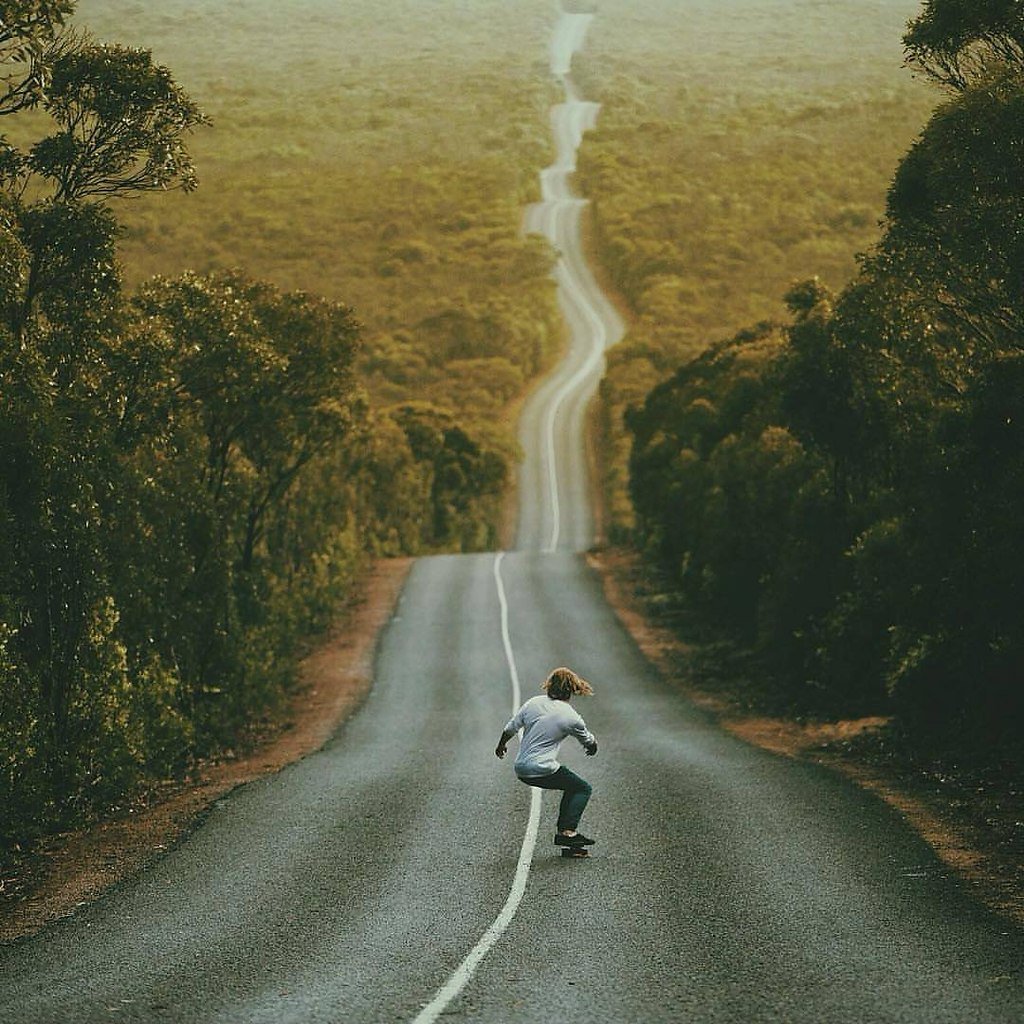 Указатель на дороге