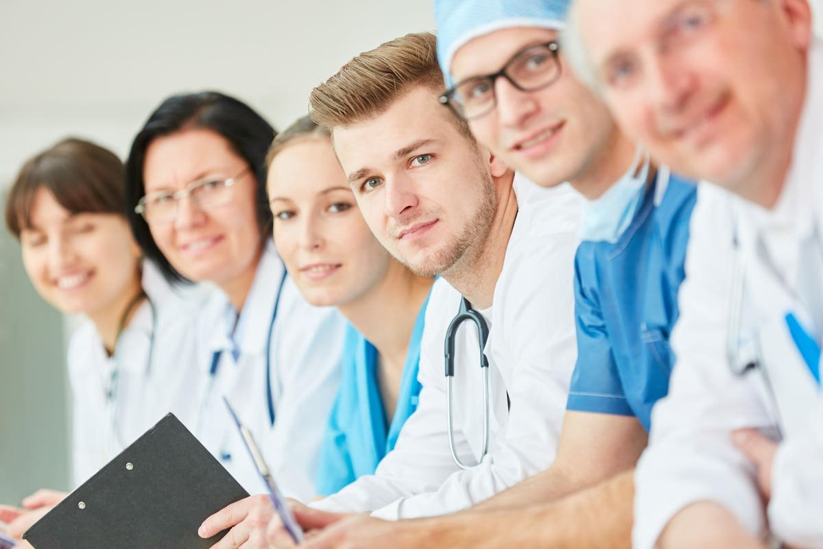 С днём медцинскогоработника