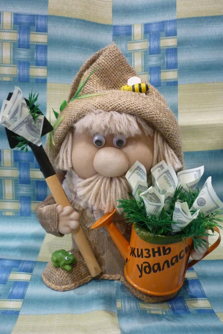 Поделка Домовой