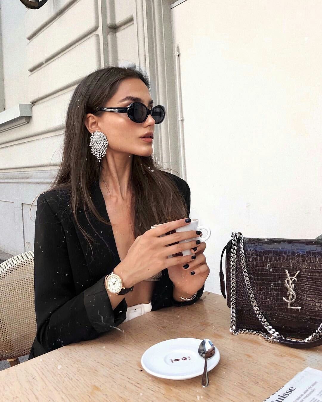 Богатая девушка