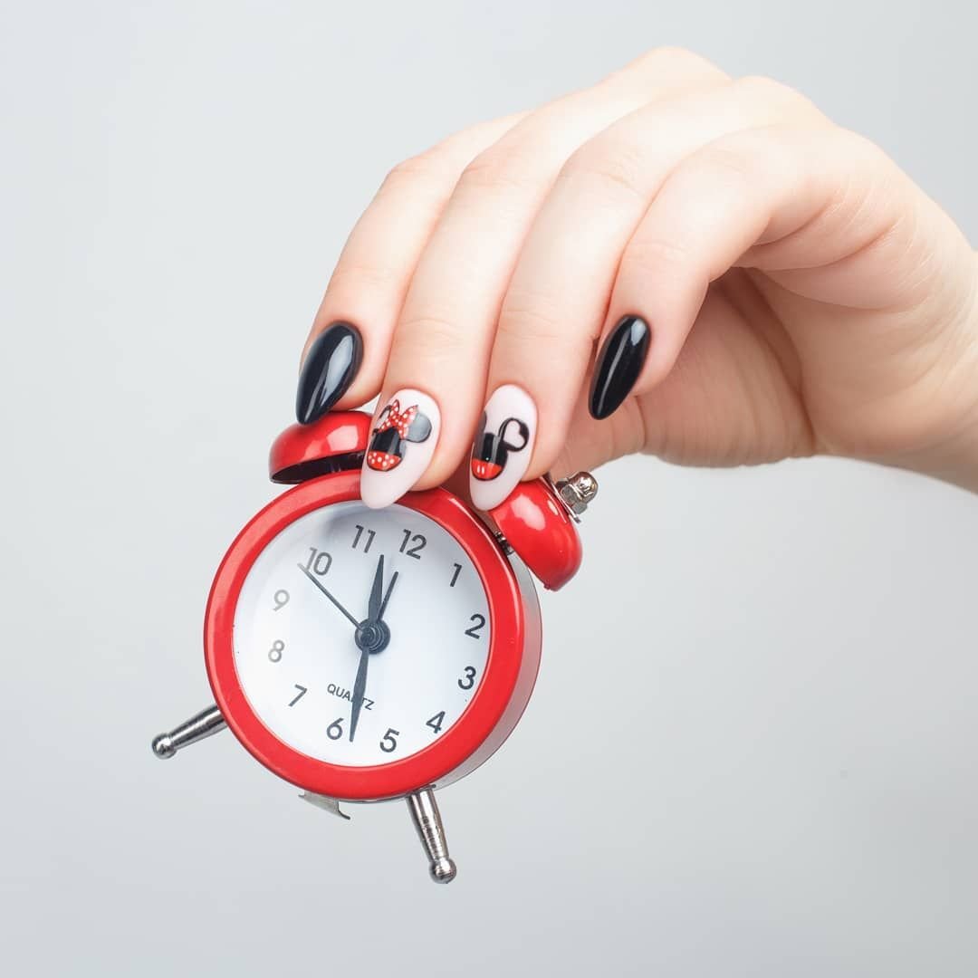 Будильник счастливые часы