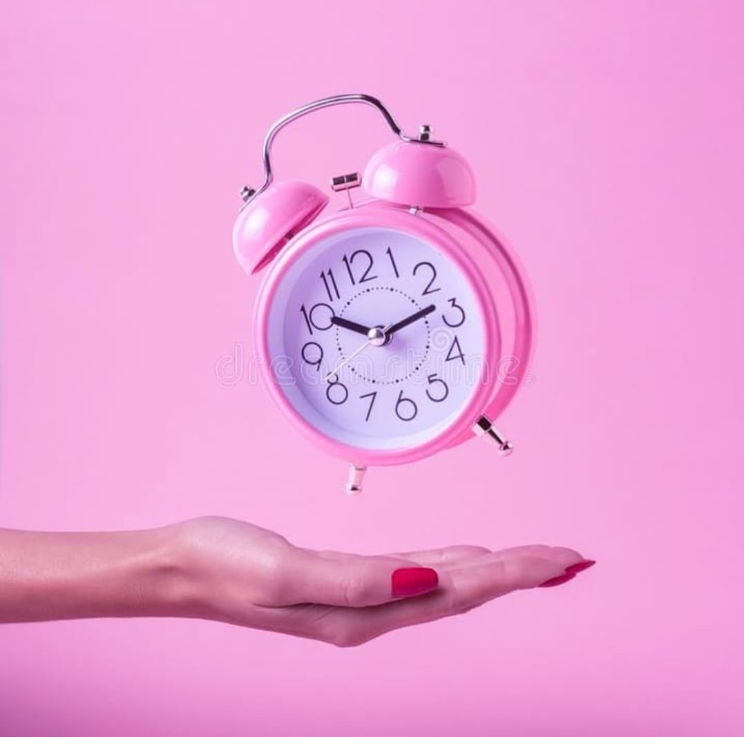 Будильник счастливые часы