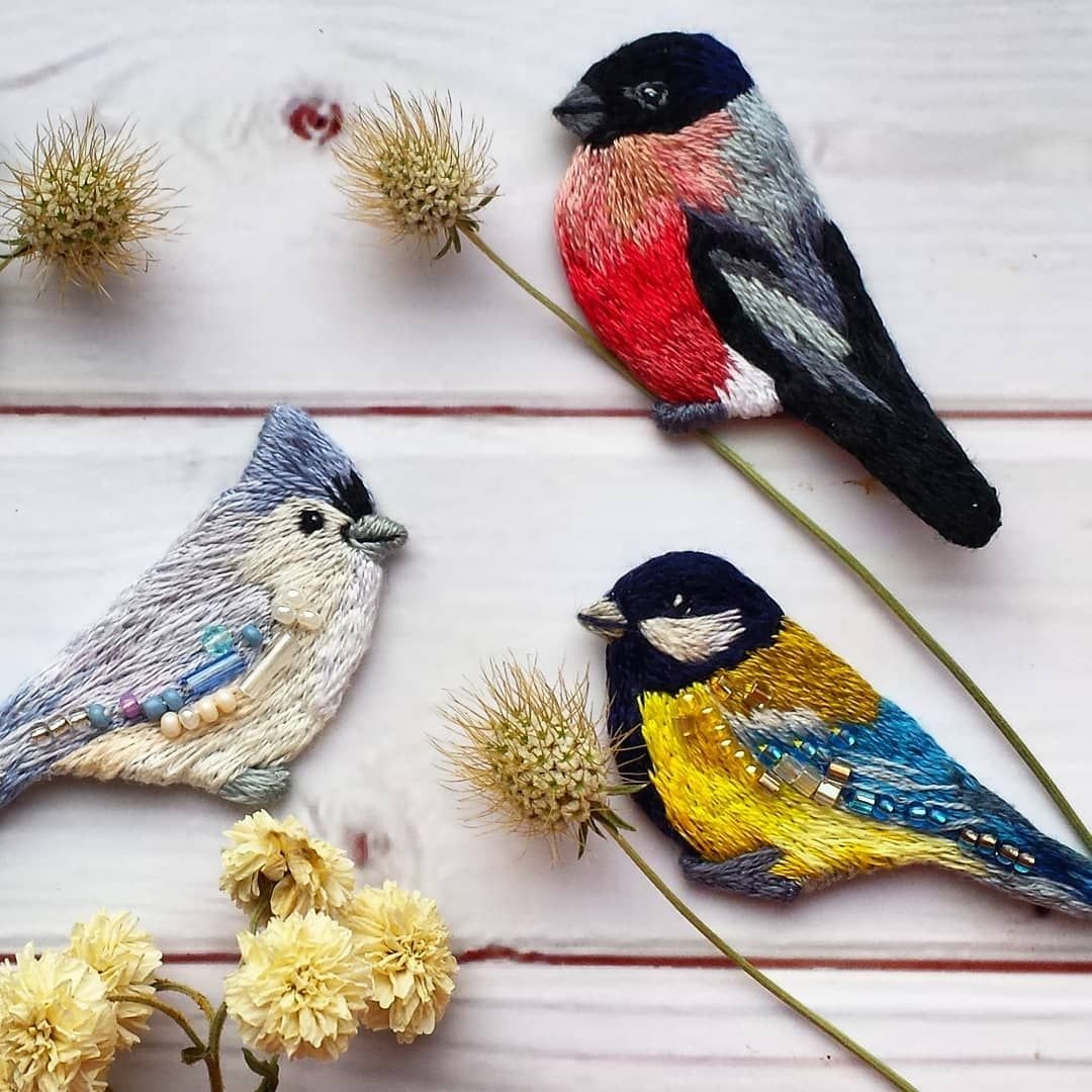 Птица на руке