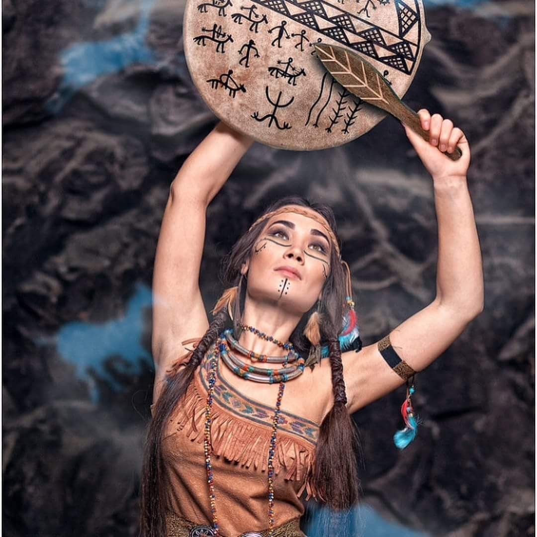 Бубен силуэт