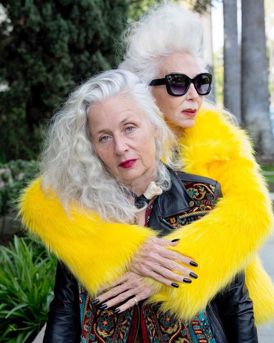 Модные бабушки подруги