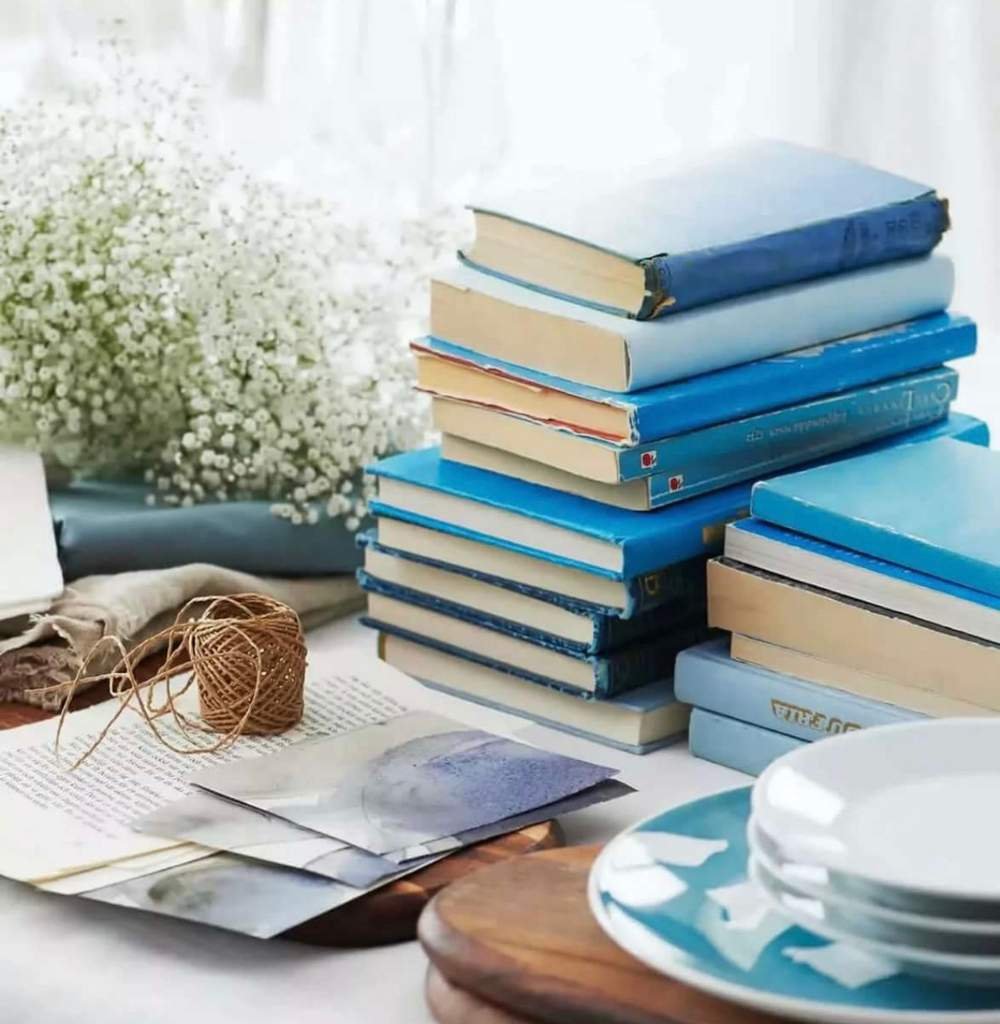 Стол «книга»