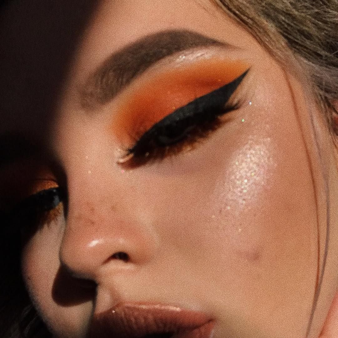 Красивая девушка Мем