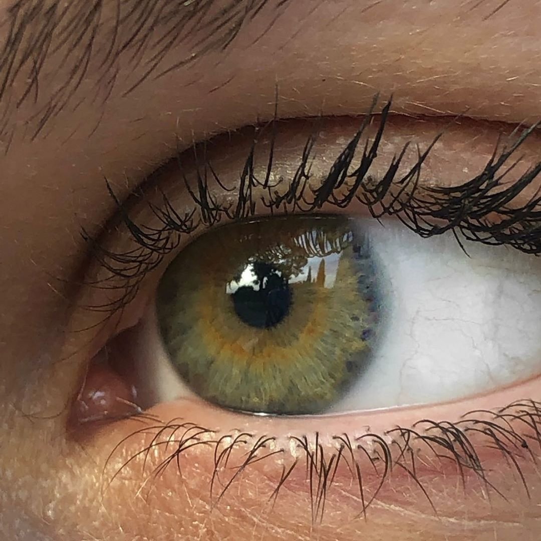 Зелёные глаза