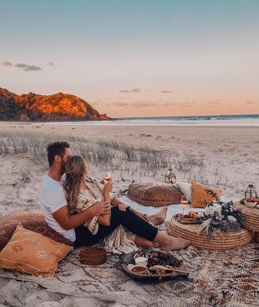 Пикник на берегу моря