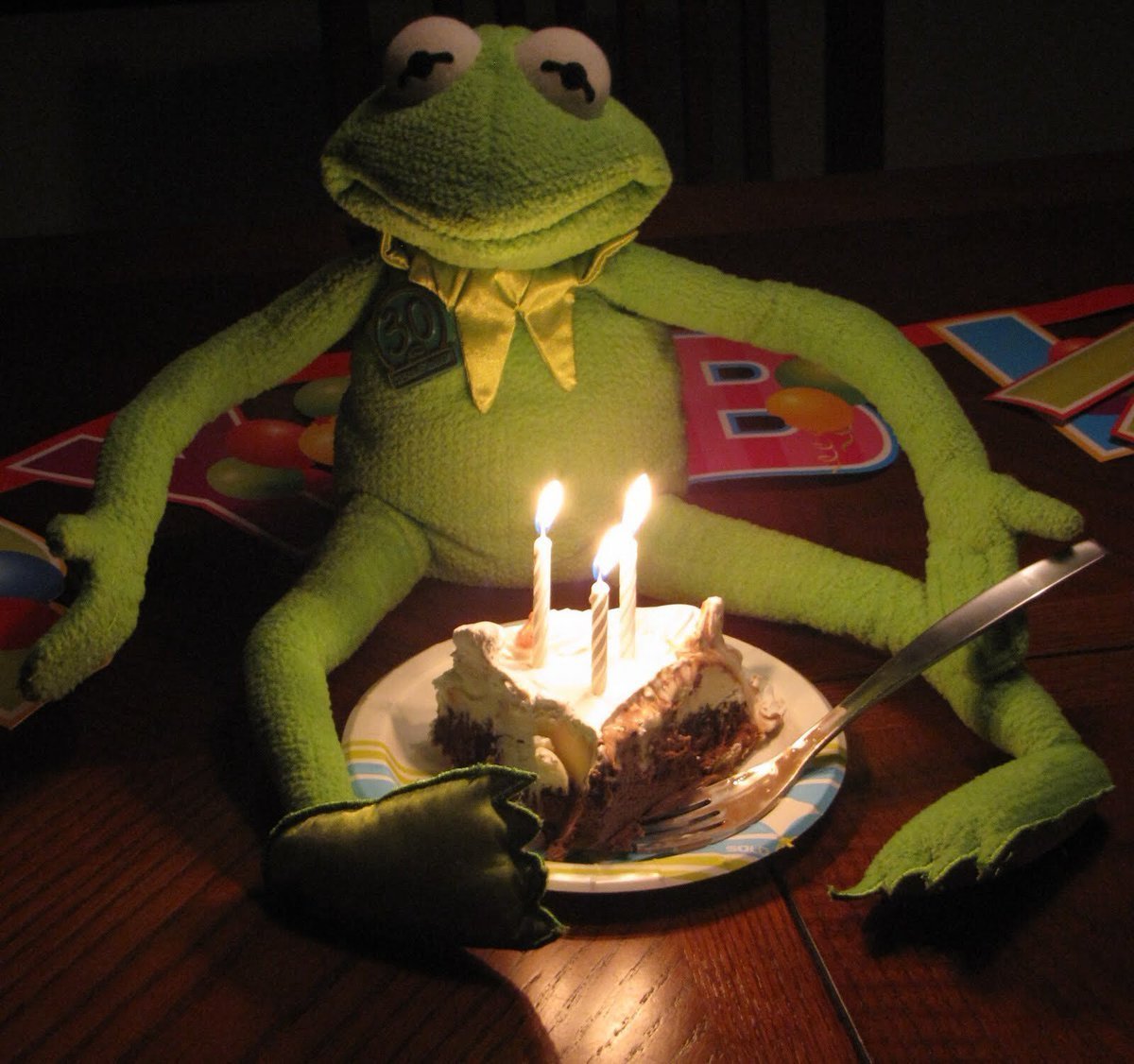 С днем рождения лягушка