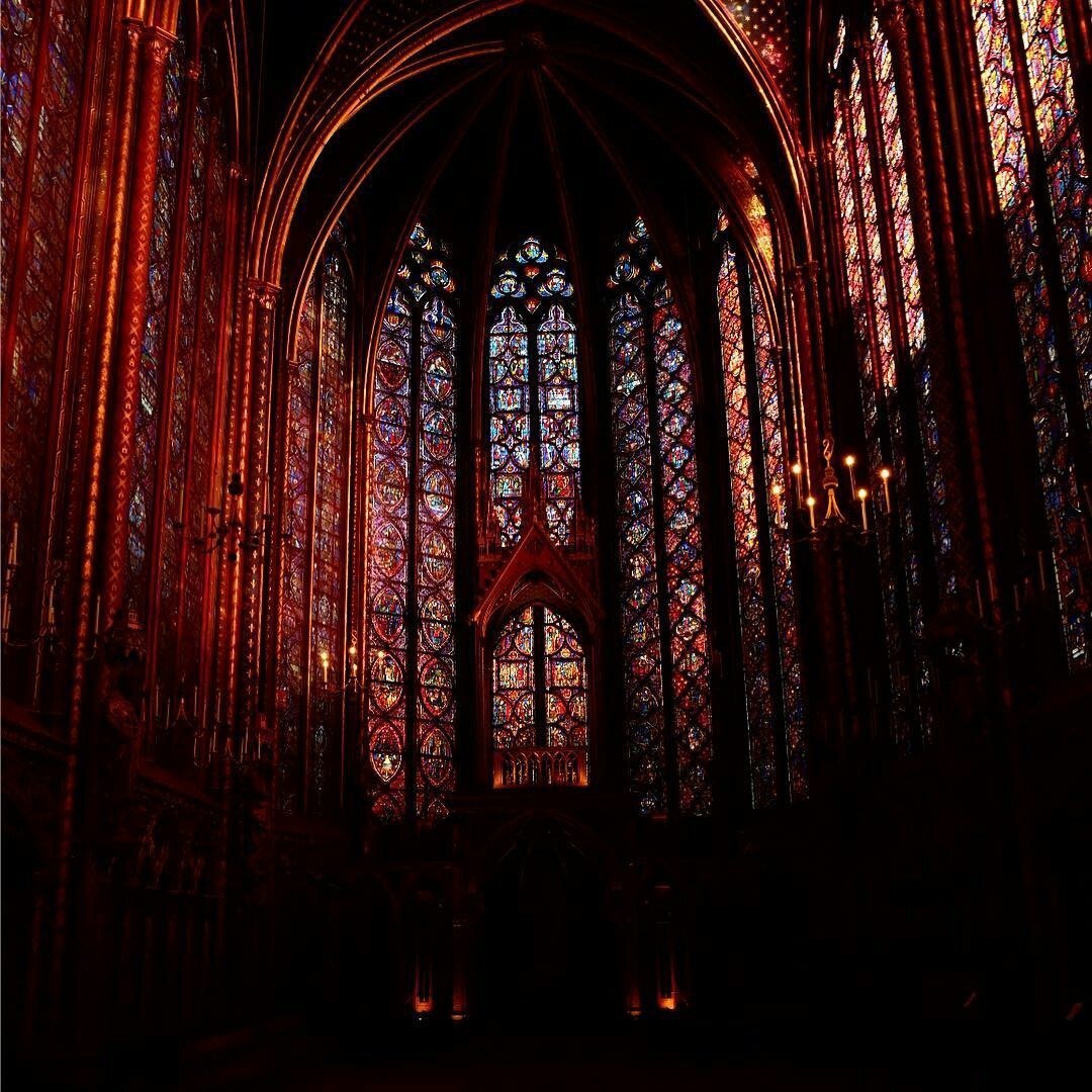 Готический собор замок внутри