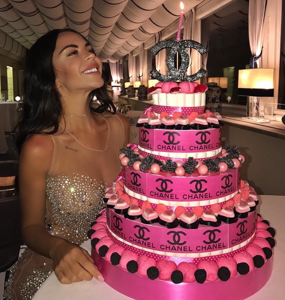 Торт в стиле лайк