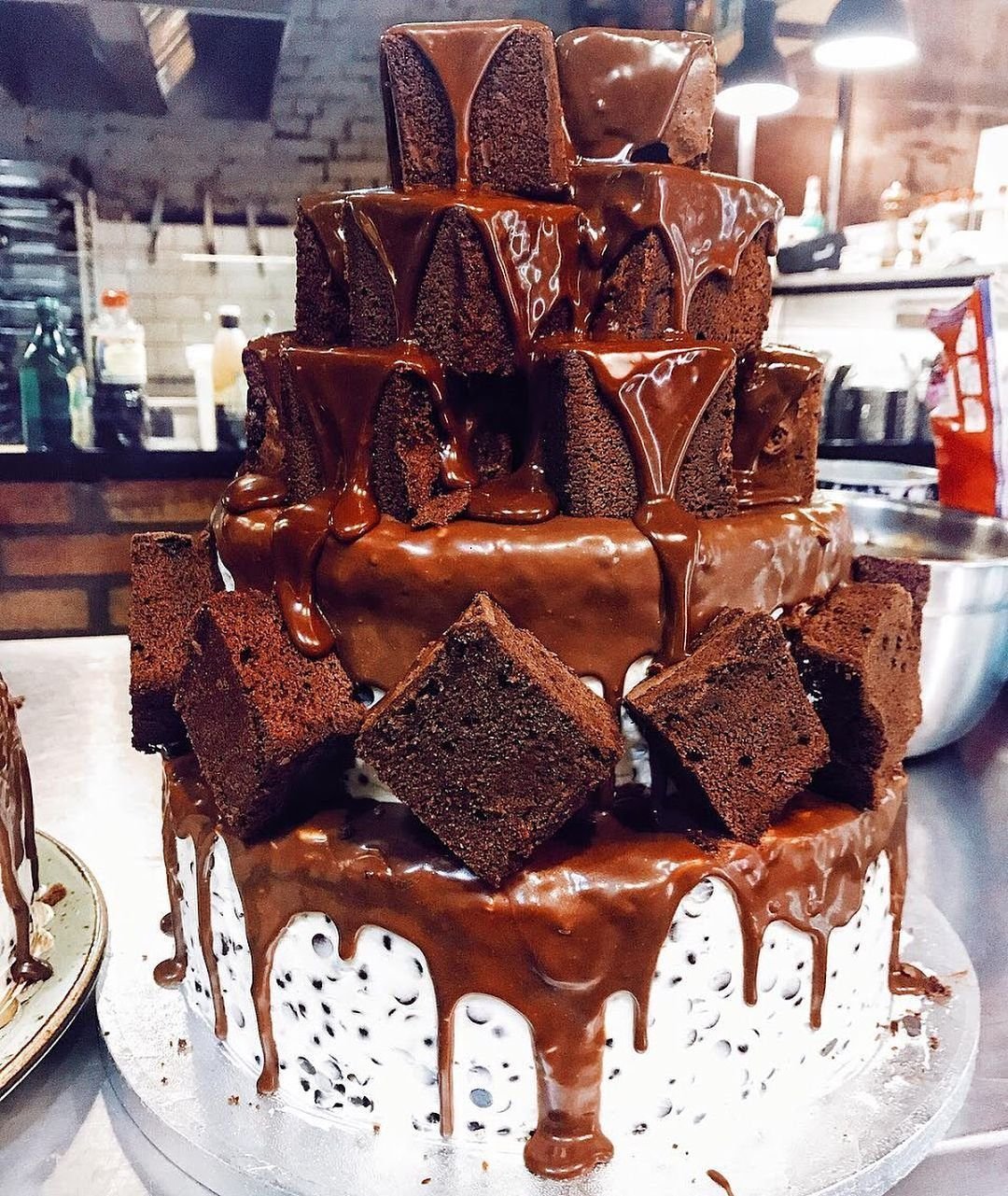 Роскошный торт для девушки