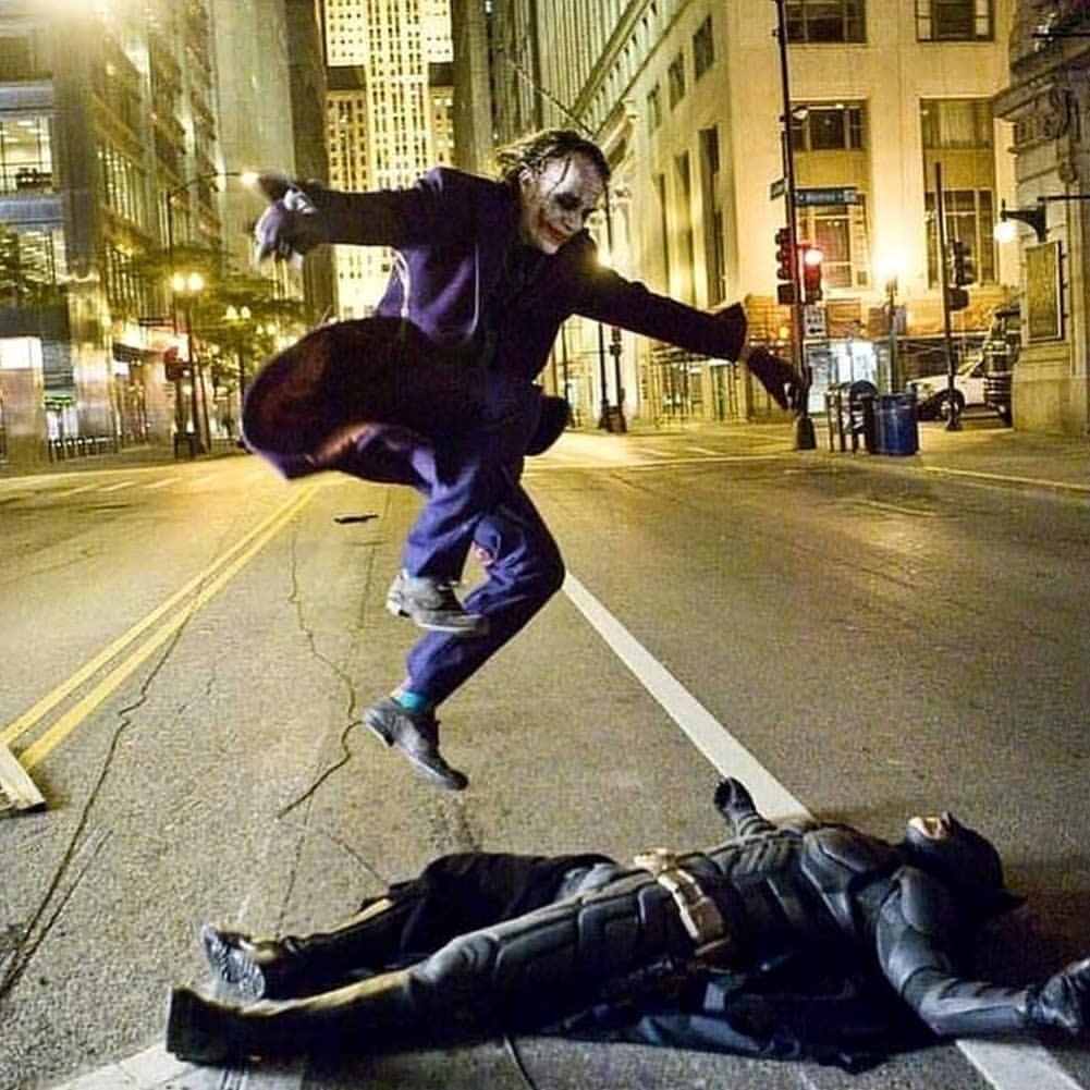 Бэтмен 2022 Роберт Паттинсон