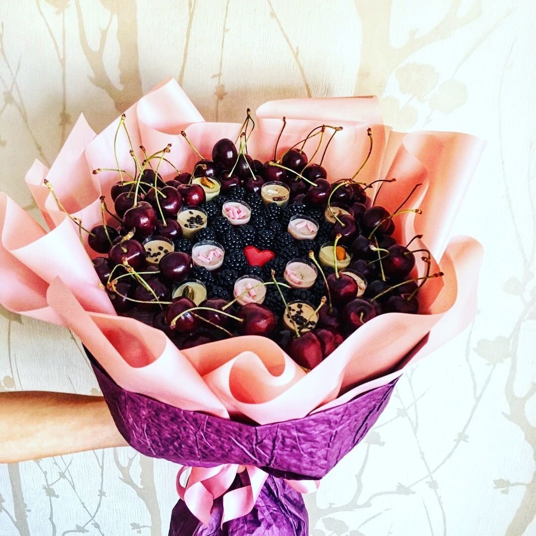 Букет из крупных конфет