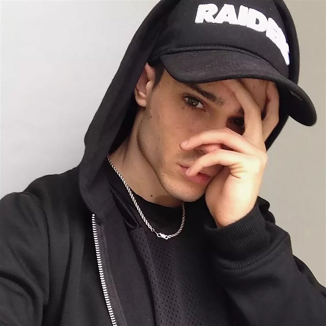 Крутые парни Инстаграм