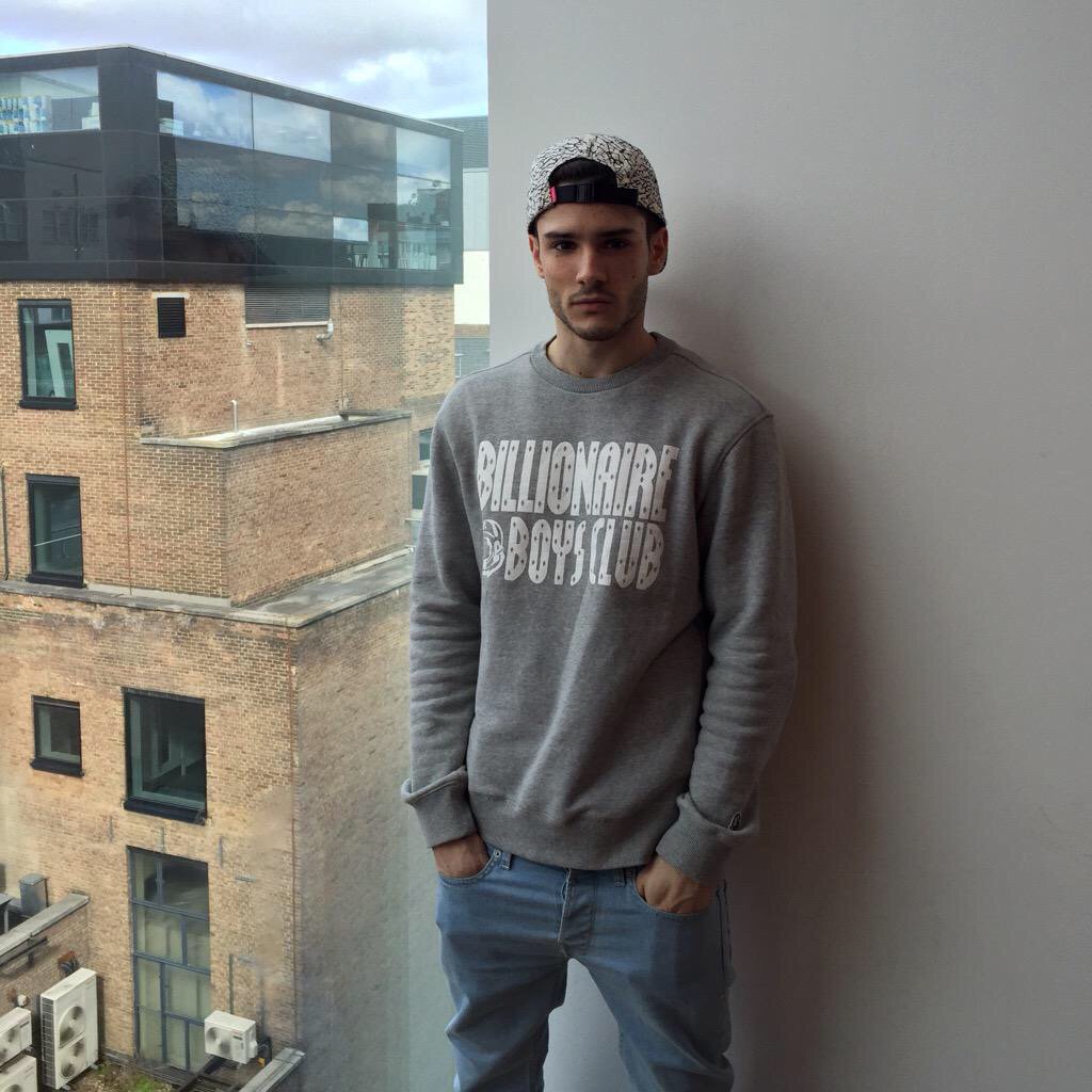 Парни из инсты