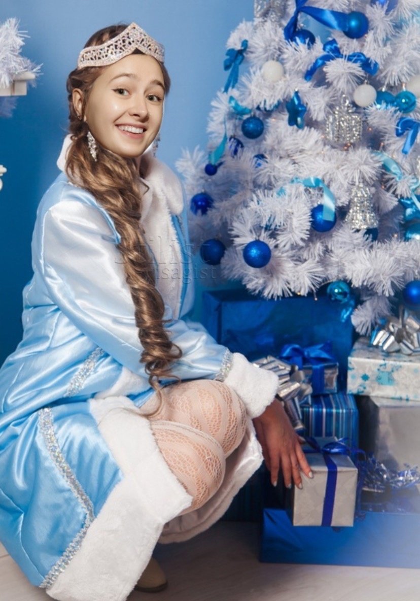 Красивая Снегурочка