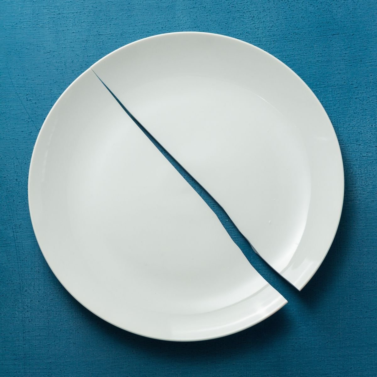 Разбитая тарелка