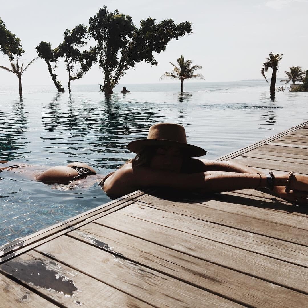 Эстетика отпуска девушка