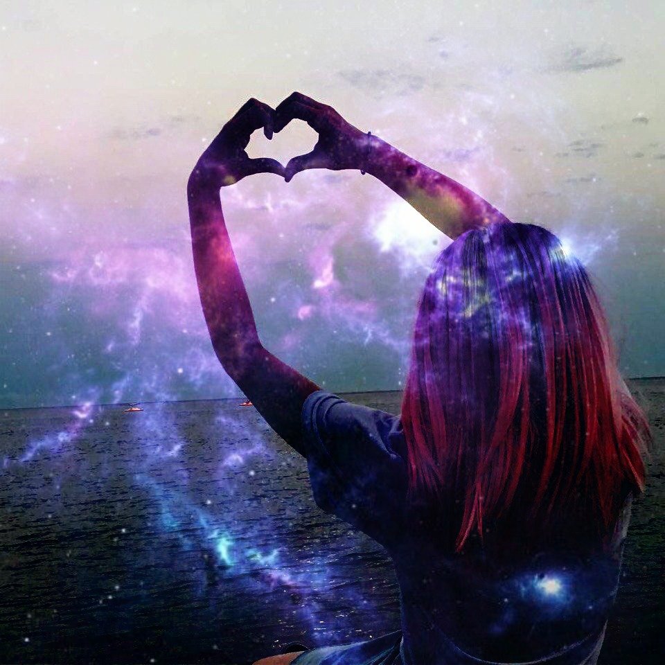 Девушка космос без лица