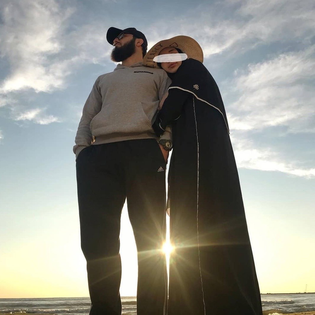 Мусульманские пары со спины