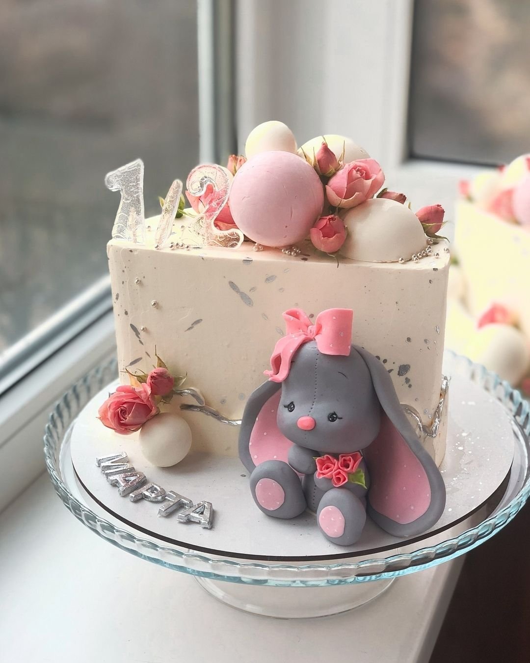 Пол тортика на пол годика