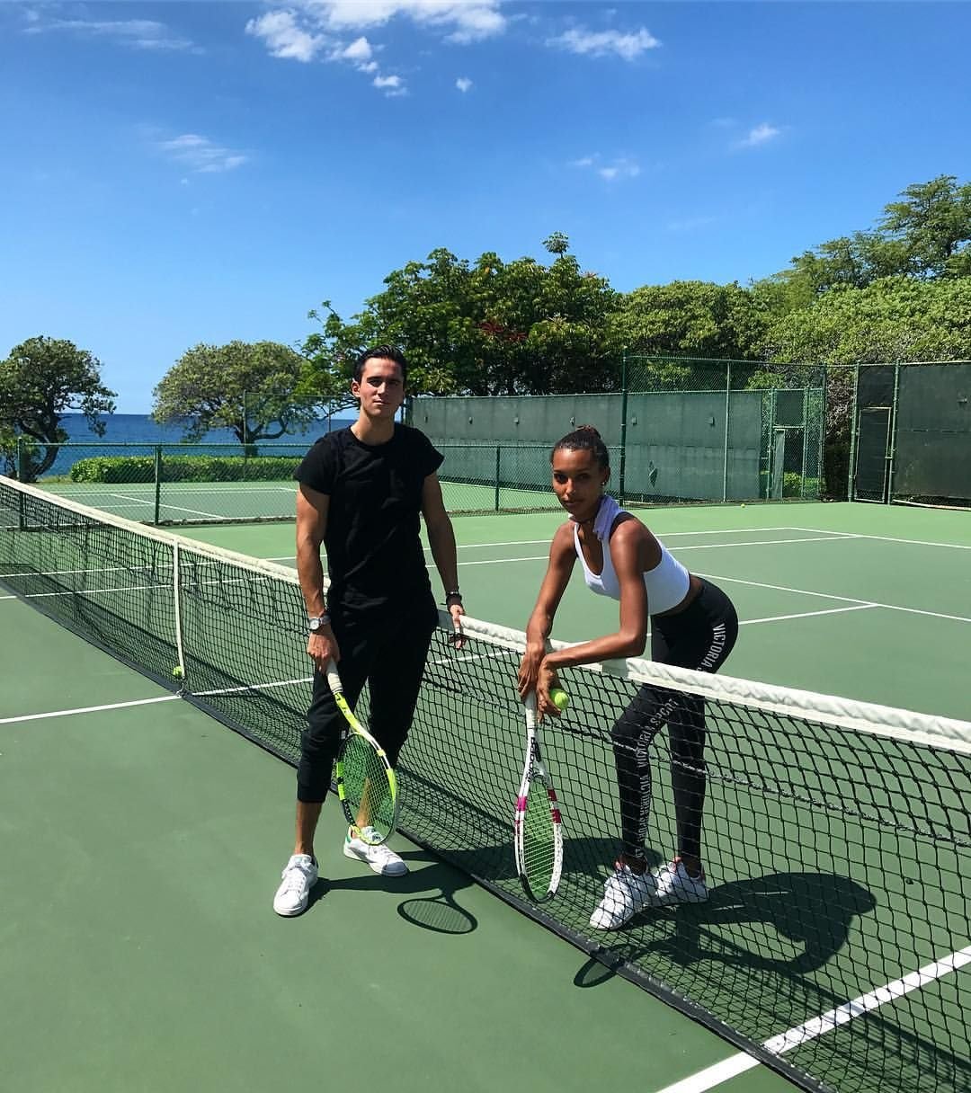 Роджер Федерер с длинными волосами