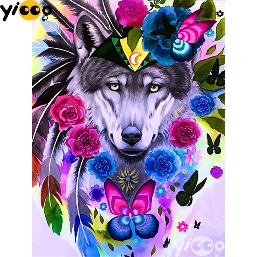 Волчица с цветами