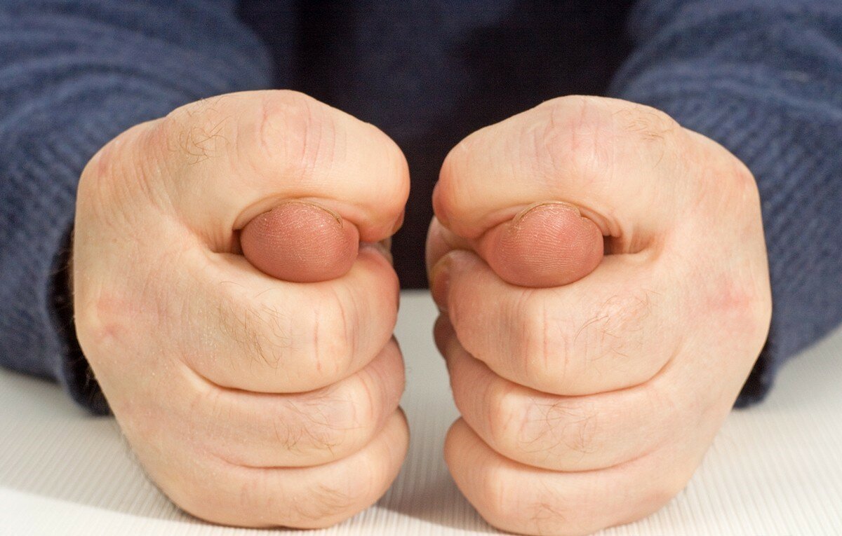 Огромный кукиш