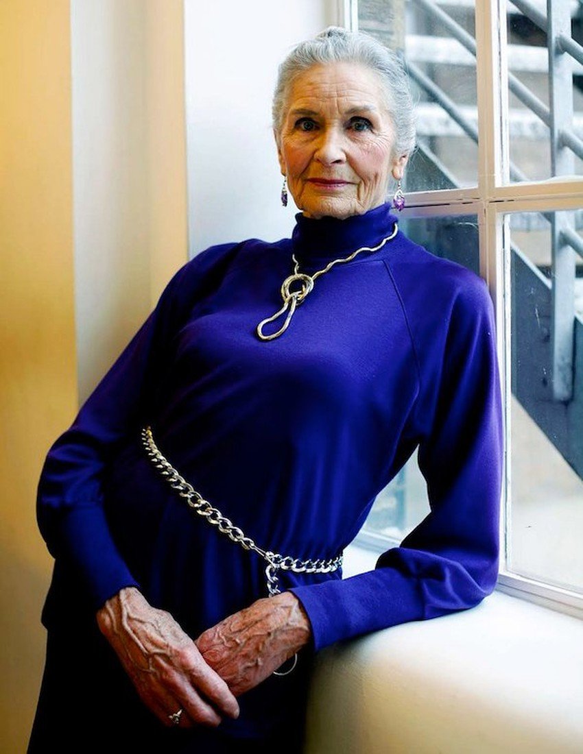 Модель 70 лет Дафна селф