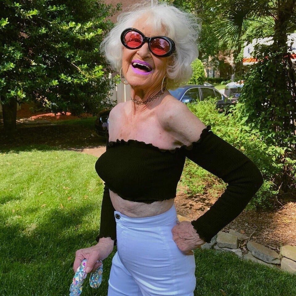 Бадди Винкл 92 летняя бабушка в молодости