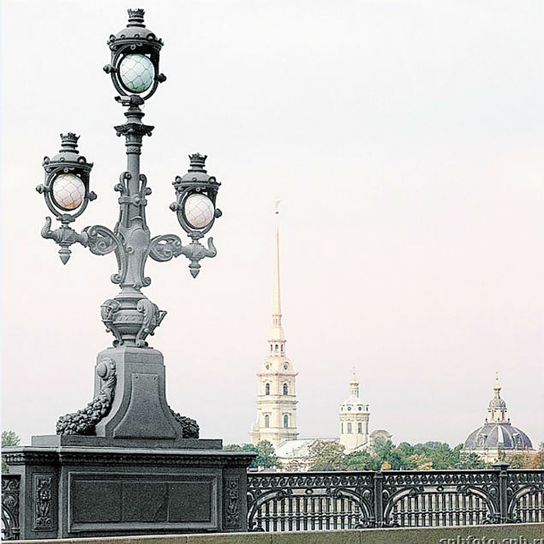 Ангел на шпиле Петропавловского собора Петропавловской крепости