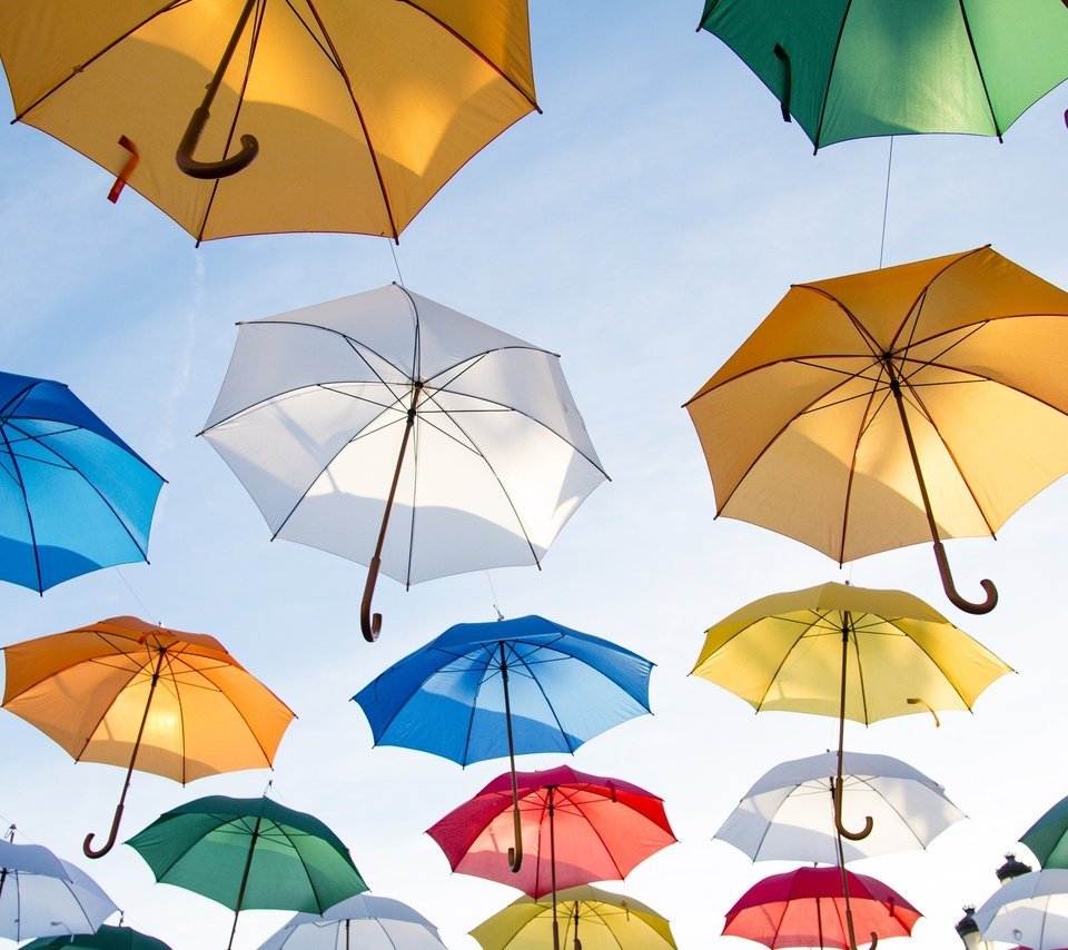 Цветные зонтики
