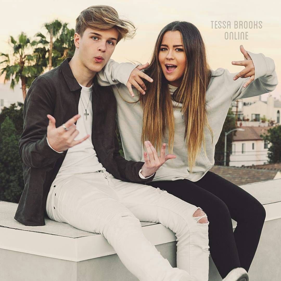 Трусова с братьями