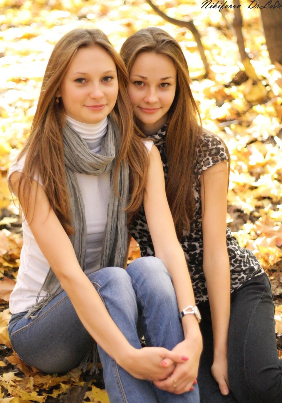 Юная сестричка