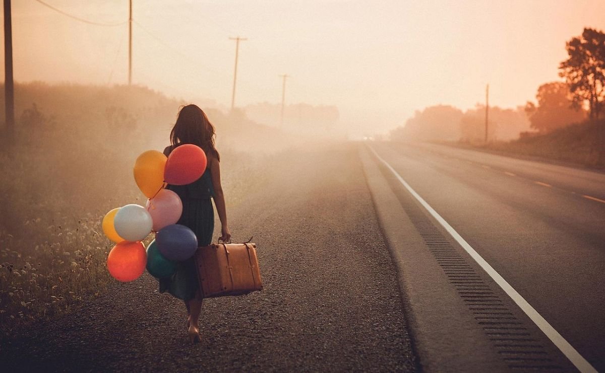 Счастье далеко