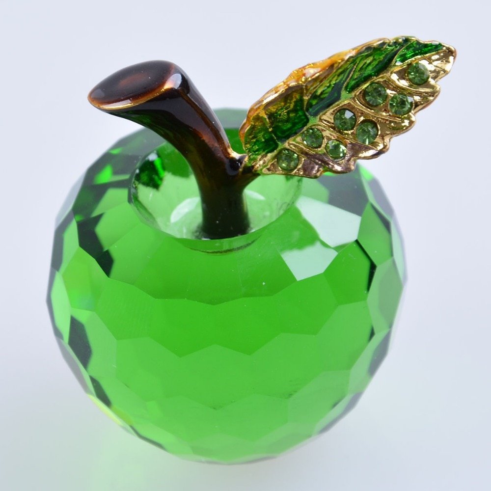 Яблоко из стекла