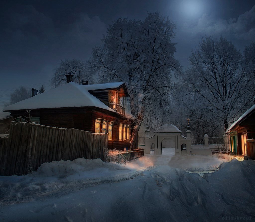 Дом в деревне зимой