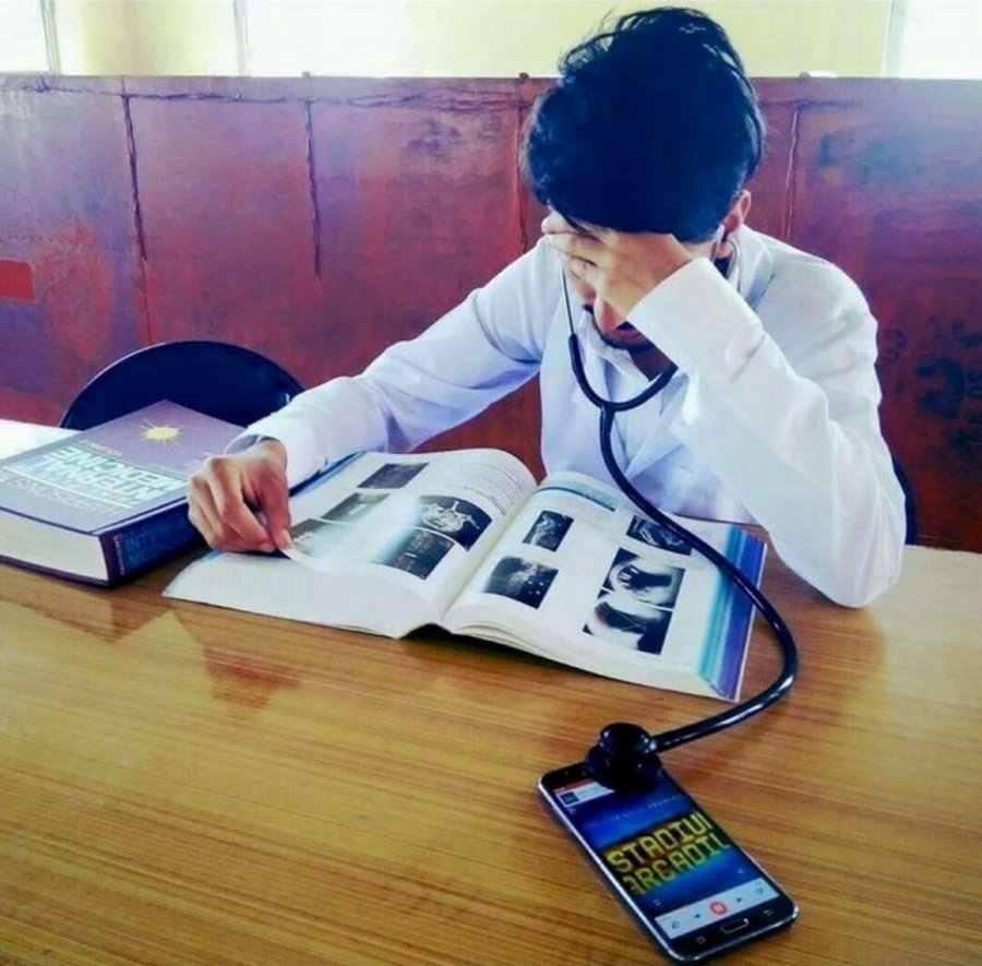 Прикольный студент медик