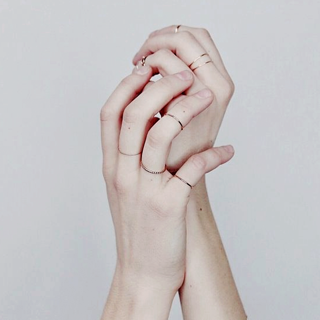 Рука девушки