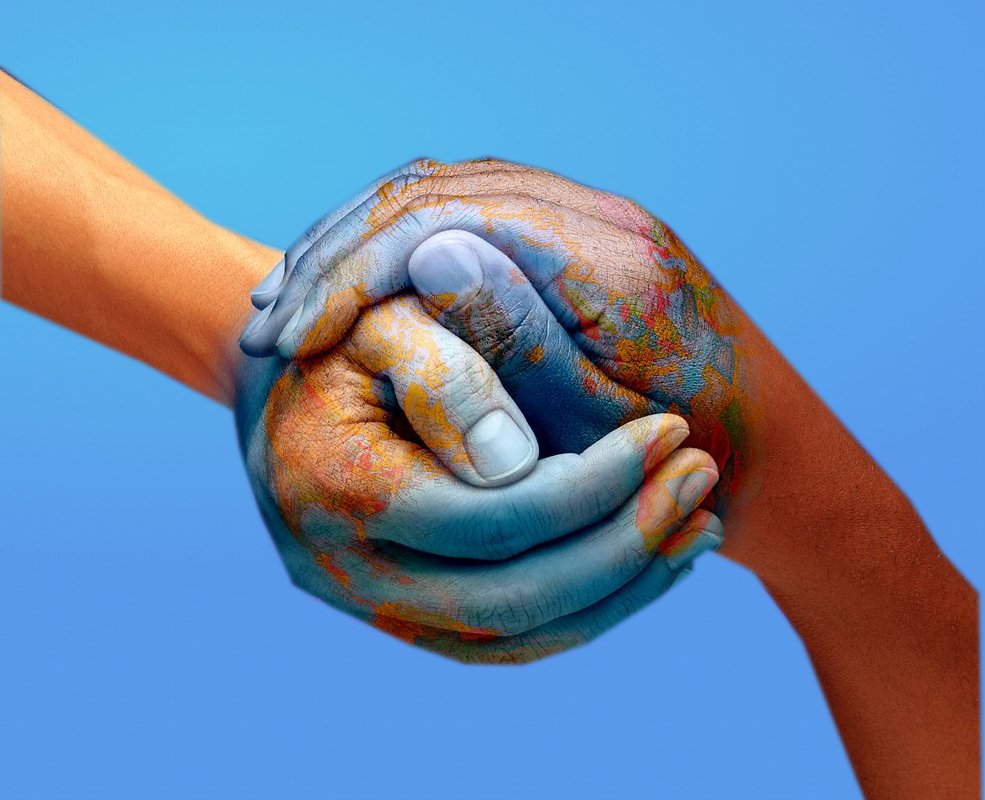 Планета в руках