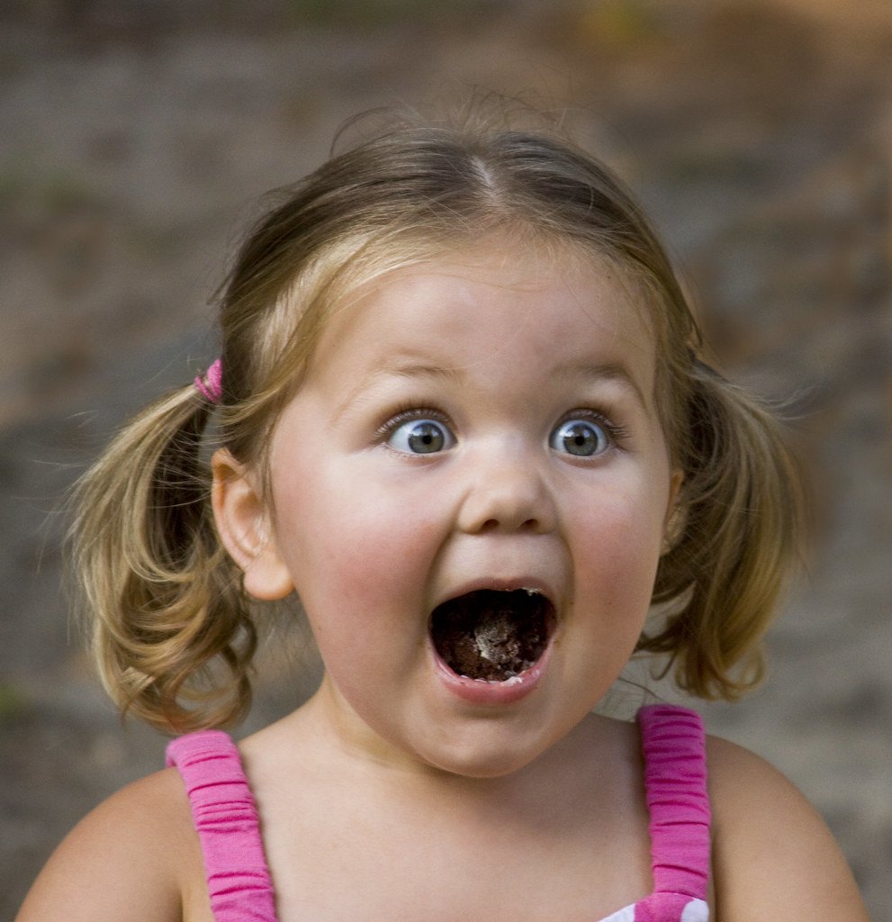 Удивленный ребенок