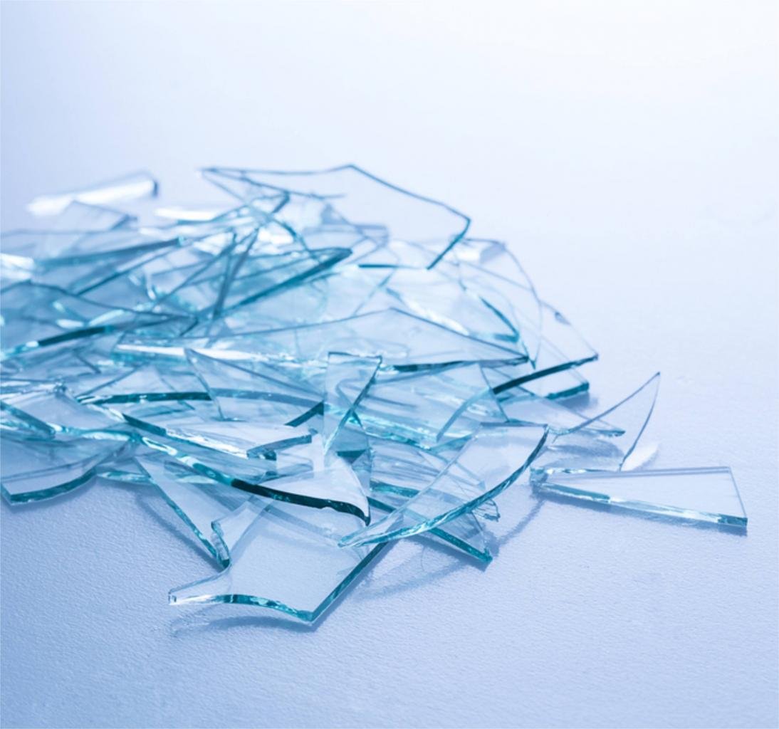 Куча разбитого стекла