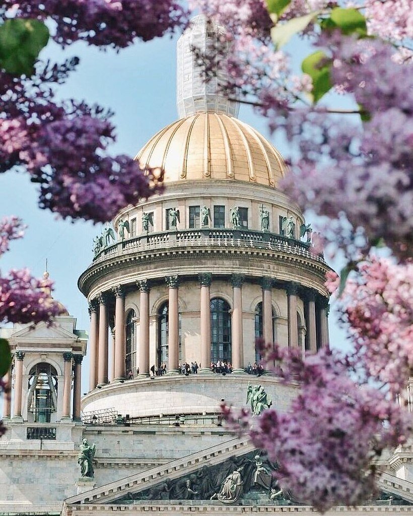 Исакиевский собор Весна