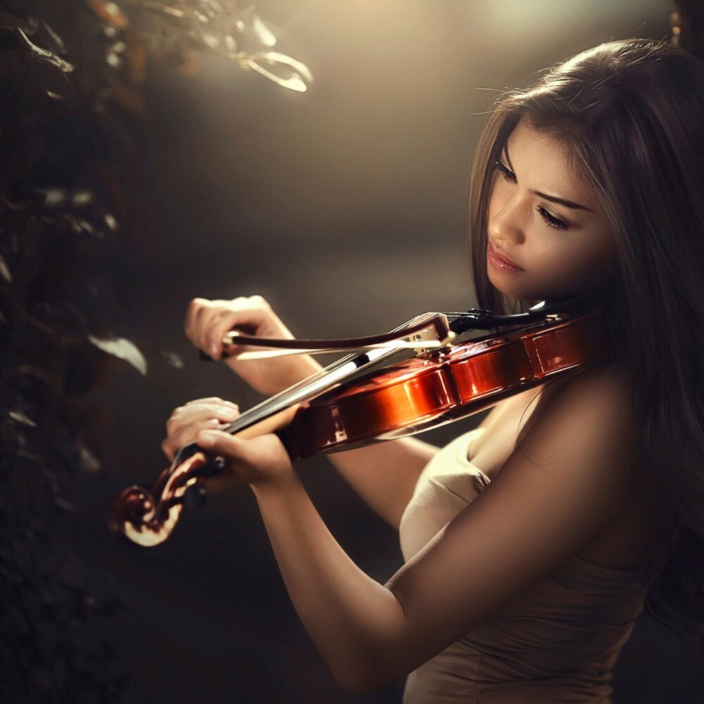 Девушки со скрипкой