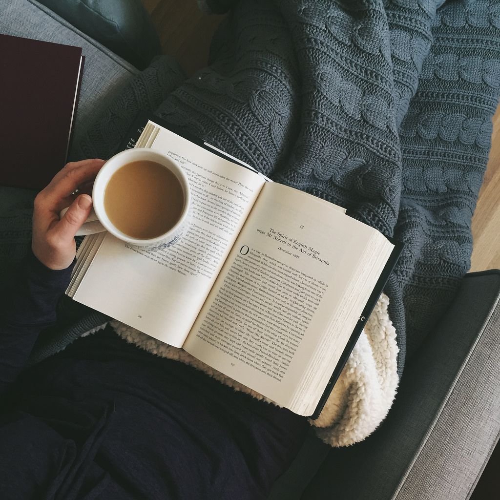 Красивые раскладки с книгами